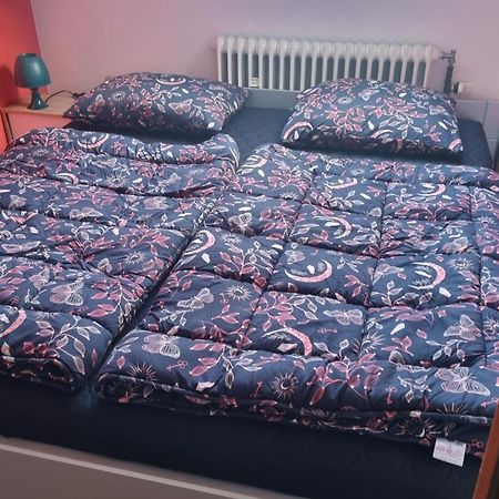 Gemuetliche Zimmer Im Einfamilienhaus โคโลญ ภายนอก รูปภาพ
