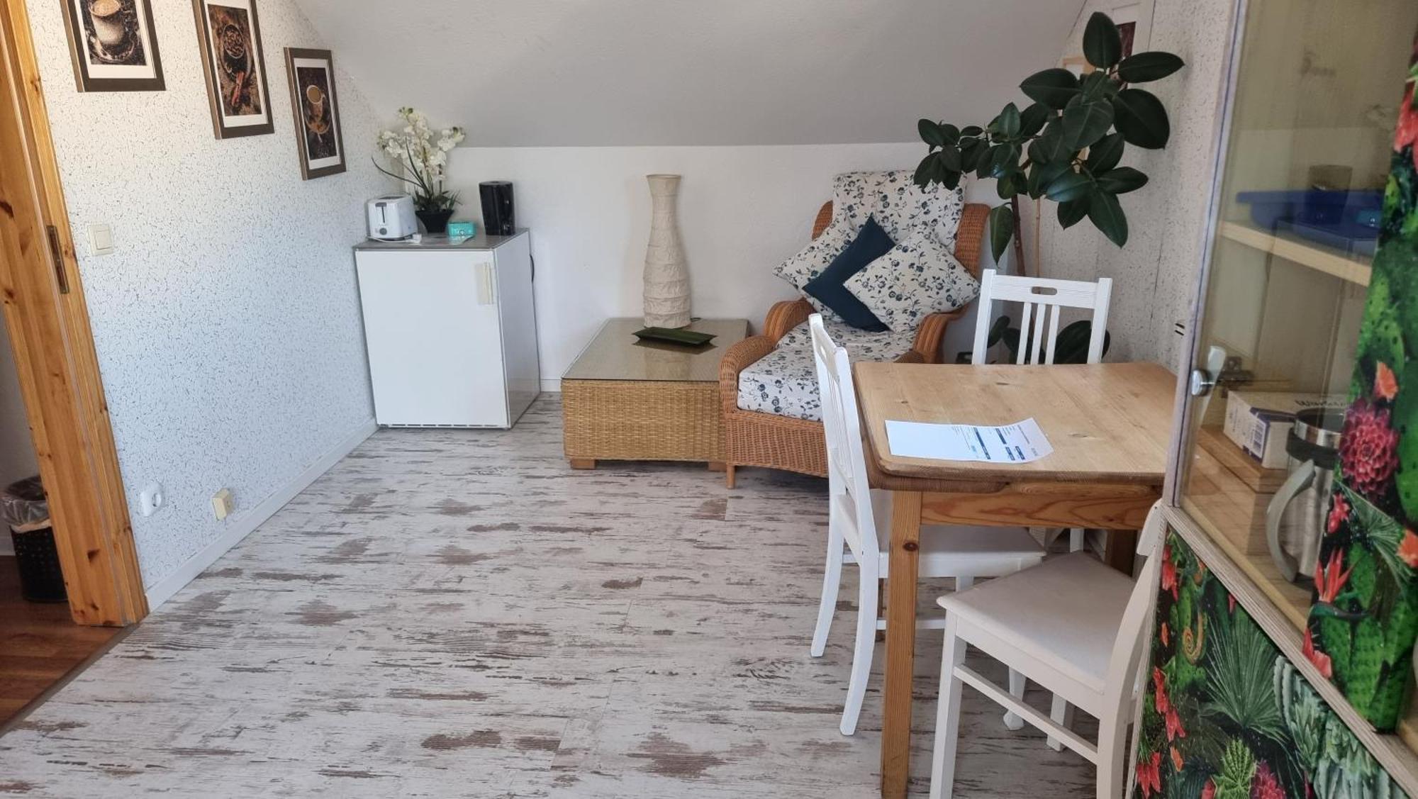 Gemuetliche Zimmer Im Einfamilienhaus โคโลญ ภายนอก รูปภาพ