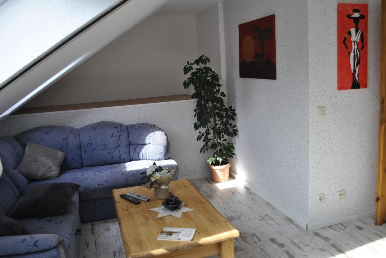 Gemuetliche Zimmer Im Einfamilienhaus โคโลญ ภายนอก รูปภาพ
